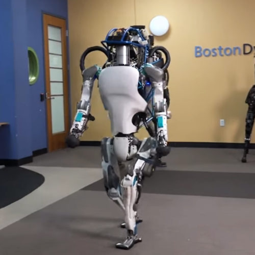 Atlas – well balanced humanoid robot