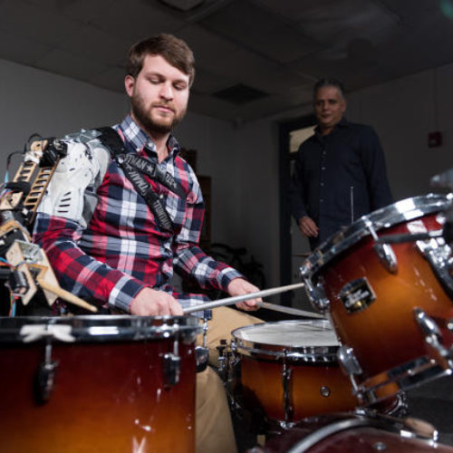 Robotic arm for drummers – new flavor of beats